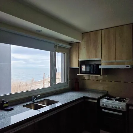 Edificio Brown Apartment Caleta Olivia Exterior photo